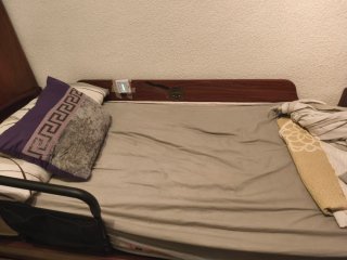 Dormitorio juvenil con cama nido y armario