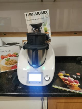 Thermomix TM5 con accesorios