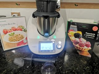 Thermomix TM5 con accesorios