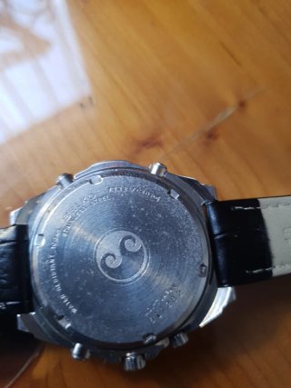 Reloj Seiko SQ100 7T32-7040 Cronógrafo