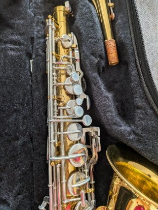 Saxofón Alto King 613