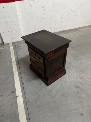 Cómoda y 2 Mesillas de Noche