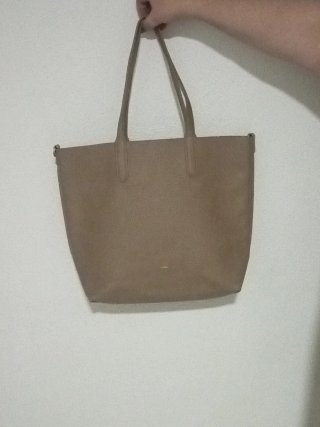 Bolso de hombro beige