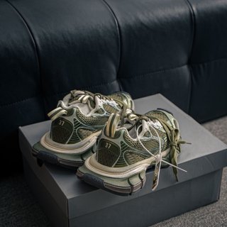 Balenciaga 3XL Verde Tallas 37 y 38