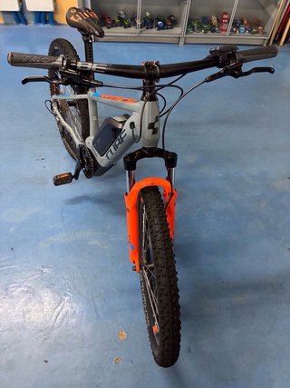 Bicicleta eléctrica Cube HPA infantil niño niña