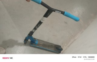 Patinete acrobático NKD azul