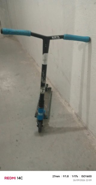 Patinete acrobático NKD azul