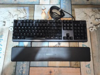 Tastiera SteelSeries Apex Pro 5 - con display