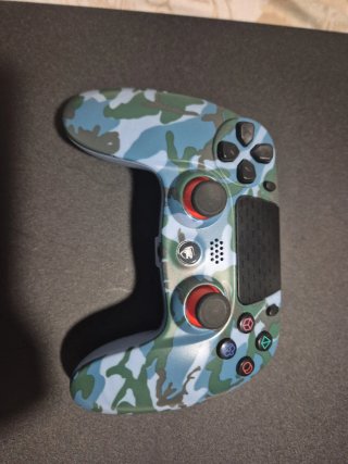 PS4 (PlayStation 4) con FC 26 y mando no original