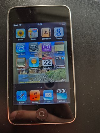 iPod touch 32GB A1318 Plata