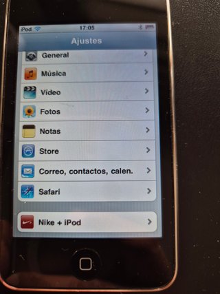 iPod touch 32GB A1318 Plata
