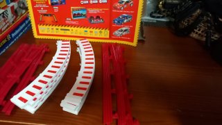 Scalextric: 10 arcenes Standard + 10 barandillas