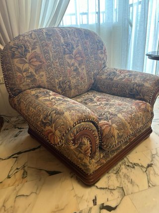 Sillón Clásico Tapizado para vender sólo en Ceuta