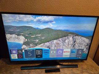 Smart TV Samsung 45 4K UHD HDR WiFi