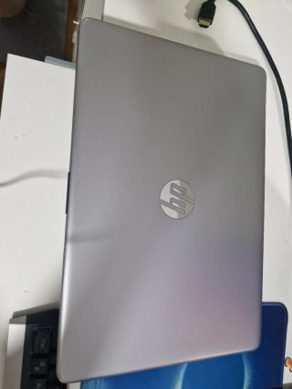 Portátil HP 250 G8 i5 11 Gen 8GB RAM 238GB SSD