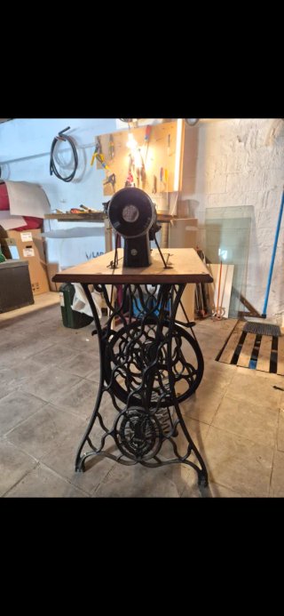 Máquina de coser antigua Alfa SINGER