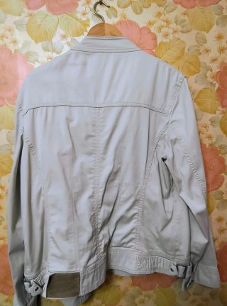 Cazadora Beige Estilo Casual