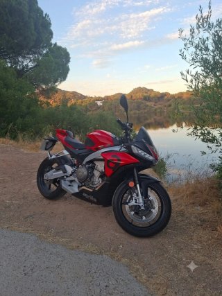 Aprilia Tuono 660 Limitada