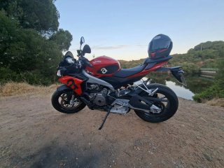 Aprilia Tuono 660 Limitada