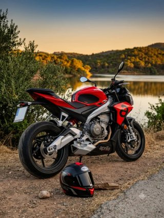 Aprilia Tuono 660 Limitada