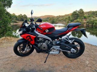 Aprilia Tuono 660 Limitada