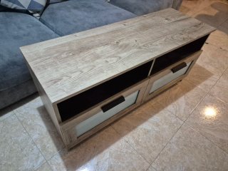 Mueble TV Ikea Madera y Cristal