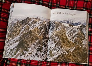 Los tres miles de Sierra Nevada : y otras excur...