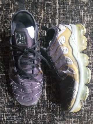 Nike Air Vapormax Plus Grises Talla 42.5