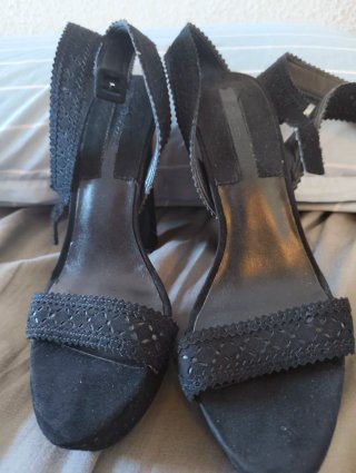 Sandalias de tacón negras
