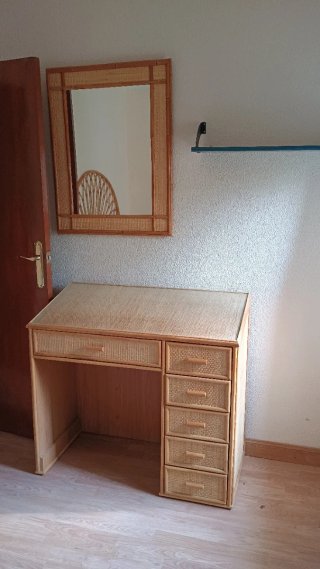 Escritorio de Mimbre