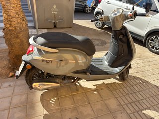 Moto 125 scooter Wottan Bot 125