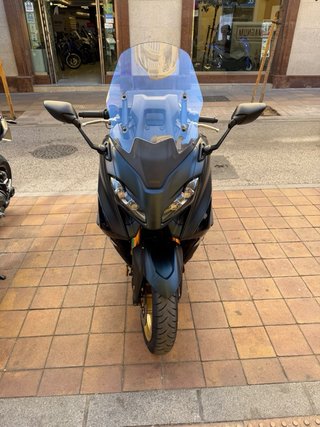 Yamaha T-Max Tech Max