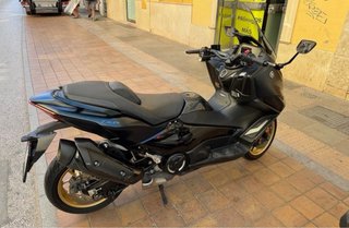 Yamaha T-Max Tech Max