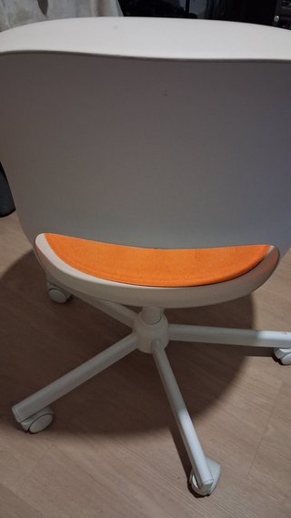SILLA GIRATORIA CON RUEDAS IKEA