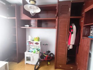 Conjunto de Dormitorio con Armarios y cama