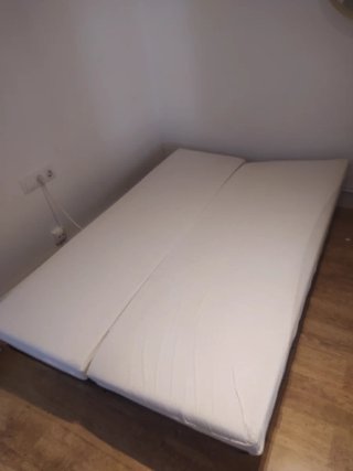 Se regala sofá Cama e Ikea Sobrecolchón