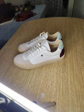 Zapatillas casuales de piel NEWLAB (Talla 37)