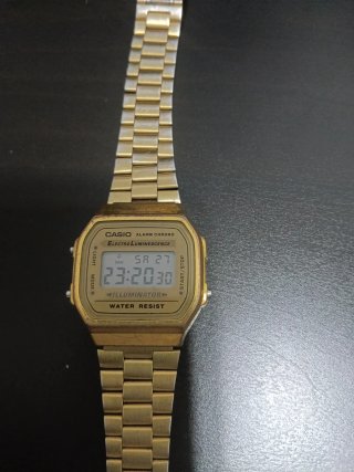 Reloj Casio Dorado