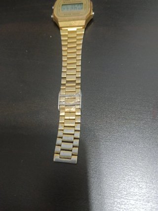 Reloj Casio Dorado