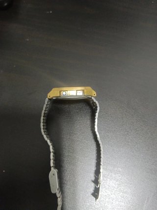 Reloj Casio Dorado