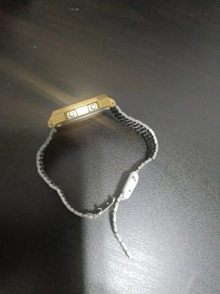 Reloj Casio Dorado