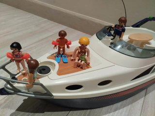 Yate de lujo Playmobil 5205 con motor