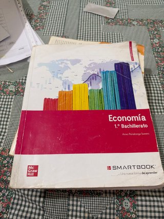 Economía 1o Bachillerato : Smartbook
