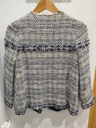Chaqueta Zara tipo Chanel, en Azul/Blanco