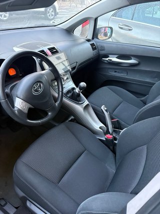 Toyota Auris 2009
