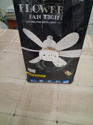Luz LED con ventilador