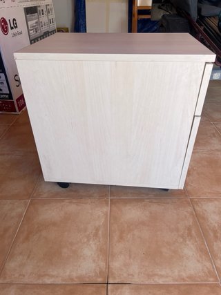 Cajonera de oficina J Gorbe con ruedas