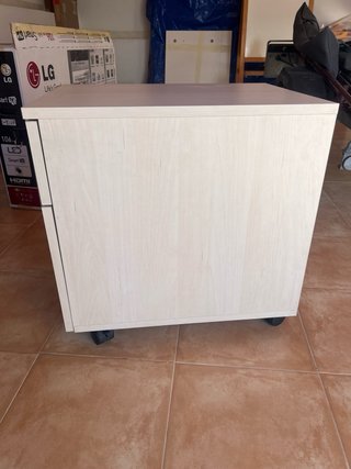 Cajonera de oficina J Gorbe con ruedas