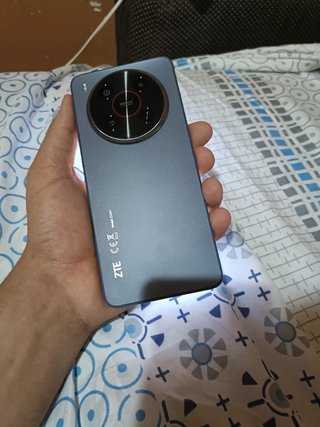 ZTE Blade V70 Max Azul