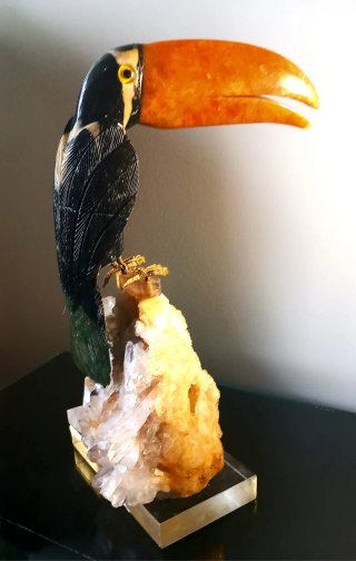Escultura de Tucán en Piedras Naturales